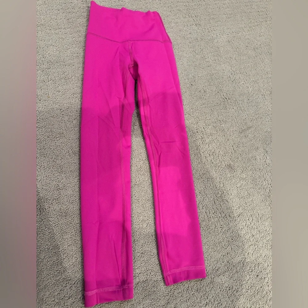 Lululemon Wunder Train Leggings Size 0 - Short Inseam - Picture 2 of 3